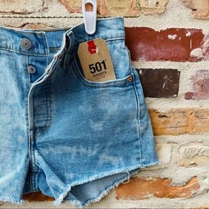 Levi 501 Shorts Bleached